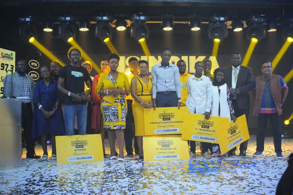 The Nsindika Njake Ne MTN Finalists display their cheques. The money will be dispatched to them in 4 instalments over a 1 year period