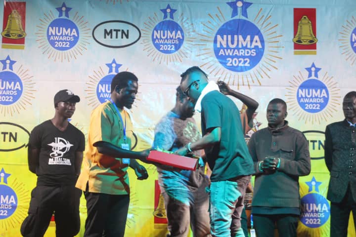 RnB artist of the year Laxzy Mover in the just concluded NUMA awards